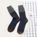 Hochwertige Festkörper -Patch -Patchwork -Männer lange Socken